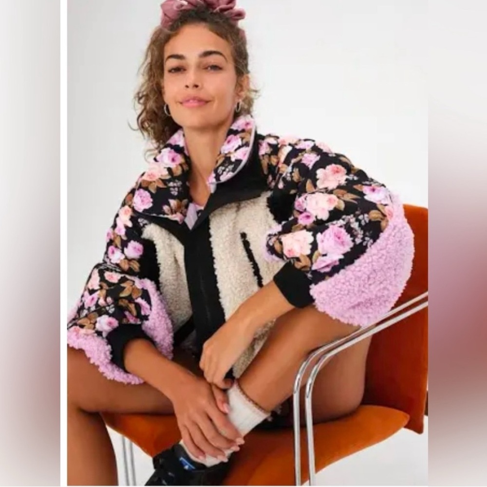 For Love & Lemons Cozy Zip Up Floral Teddy Jacket Size Medium